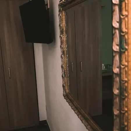 Piazza Beverini 招待所 斯培西亚